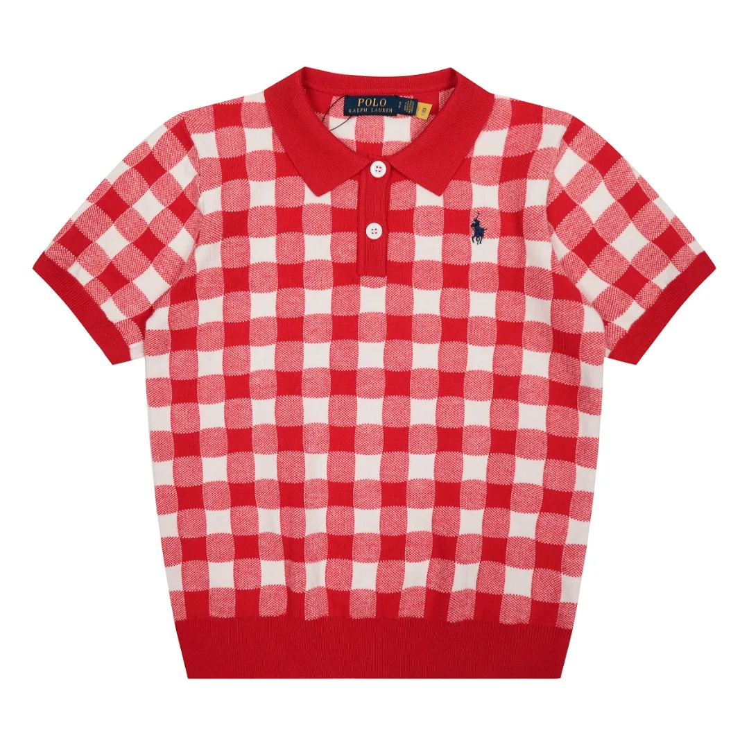 P166 💰 "Top quality" Style number: DS225# (on sale all year round) [Ralph Lauren plaid jacquard basic pony embroidered logo knitted POLO short sleeves] ✅Ralph Lauren all-match goddess style plain plaid knitted lapel short sleeves for all seasons ✅Main provider of platform live broadcast Wholesale entity ✅ZP quality 1:1 version Scan the code to enter the GF website Counter quality ✅Detailed quality The only one in Guangzhou Imported quality cotton yarn, focusing on high-end, cost-effective, good quality, needless to say, ✅Restore the original version, loose, comfortable and stress-free, simple is high-end, classic is eternal, ✅The upper body is simple and easy to match, a must-have for goddess ootd. Good-looking clothes are never picky. A must-have in the goddess' wardrobe. Size: S-L Color: Gray Yellow Pink Light Blue Red Green